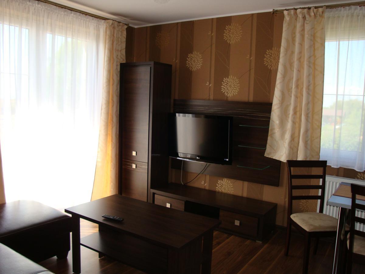 Wczasy Royal Apartment Jastarnia Ngoại thất bức ảnh