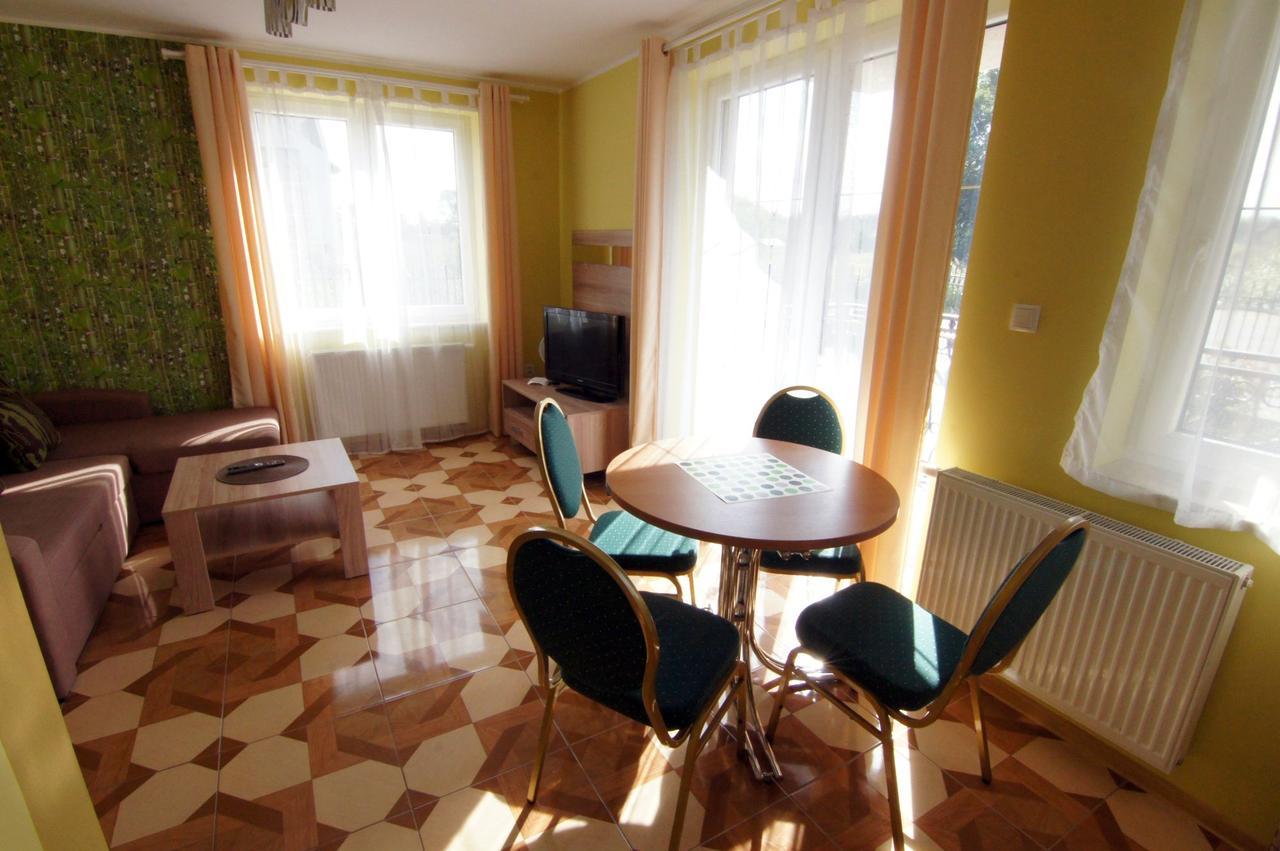 Wczasy Royal Apartment Jastarnia Ngoại thất bức ảnh