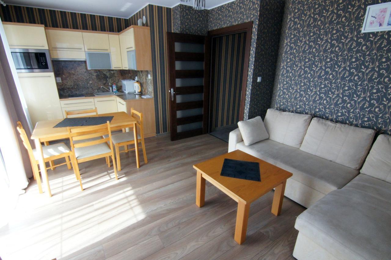 Wczasy Royal Apartment Jastarnia Ngoại thất bức ảnh