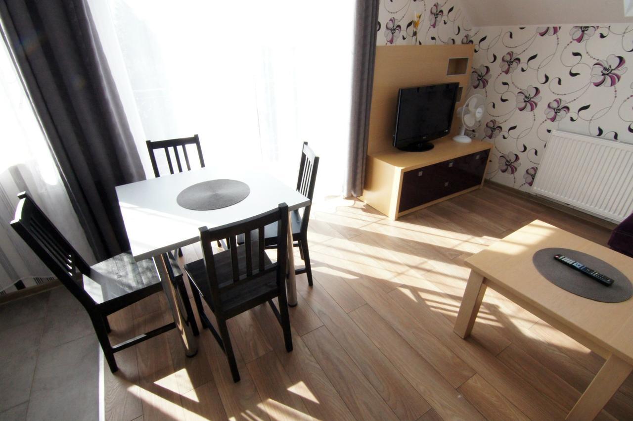 Wczasy Royal Apartment Jastarnia Ngoại thất bức ảnh