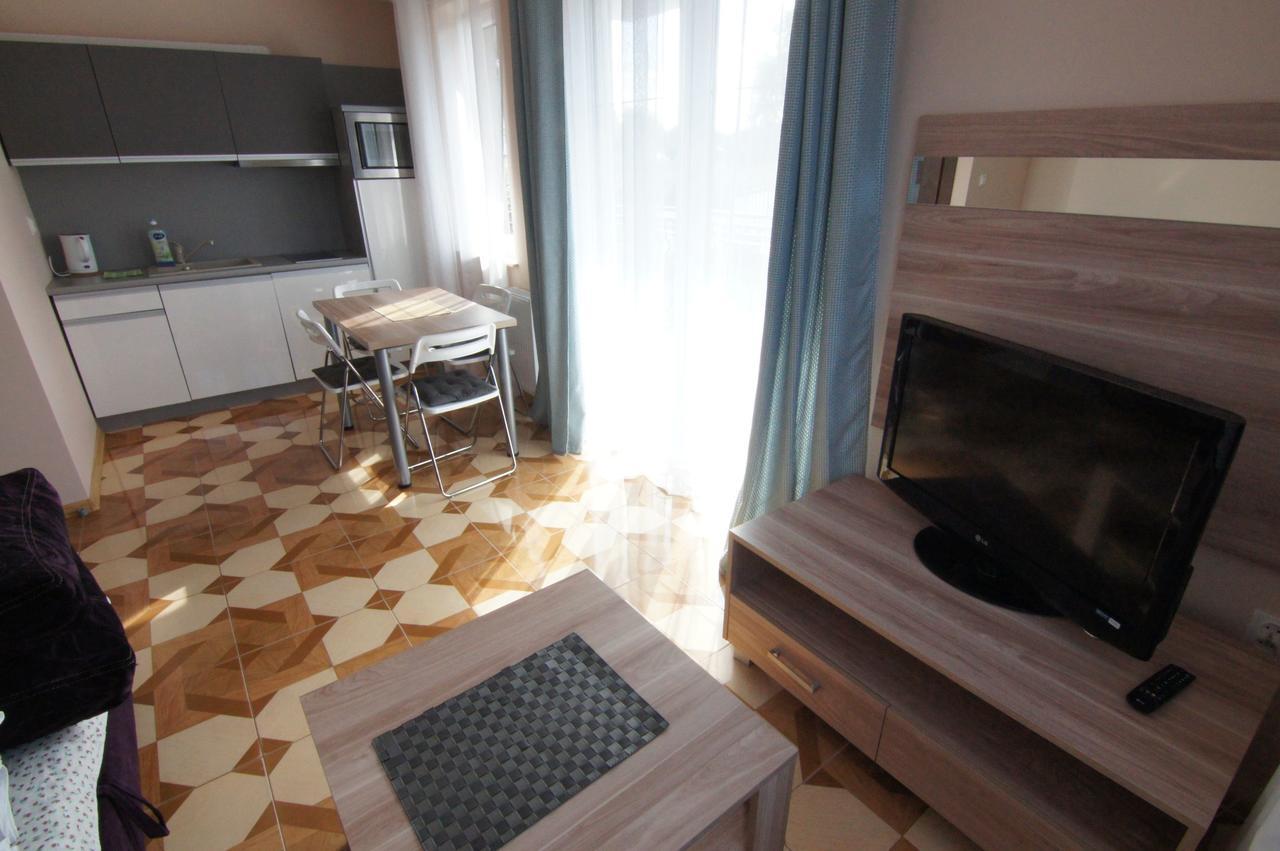 Wczasy Royal Apartment Jastarnia Ngoại thất bức ảnh